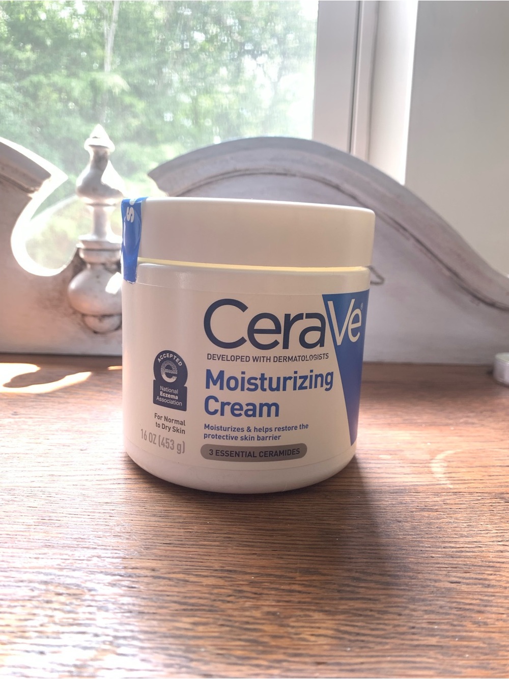 CeraVe Moisturizing Cream - White and Blue Jar